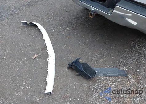 2015 Chevrolet Silverado 1500 1Lt z USA, uszkodzony, nr VIN 3GCUKREC3FG535217